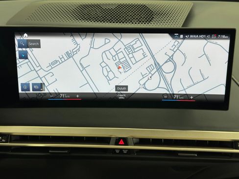 Used 2023 BMW iX xDrive50 w/ Sport Package image 25