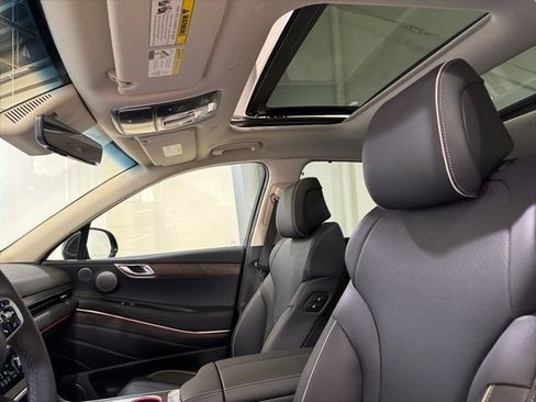 Used 2026 Genesis GV80 2.5T Prestige image 22