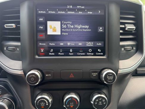 Used 2020 RAM 1500 Big Horn AWD/4WD image 14