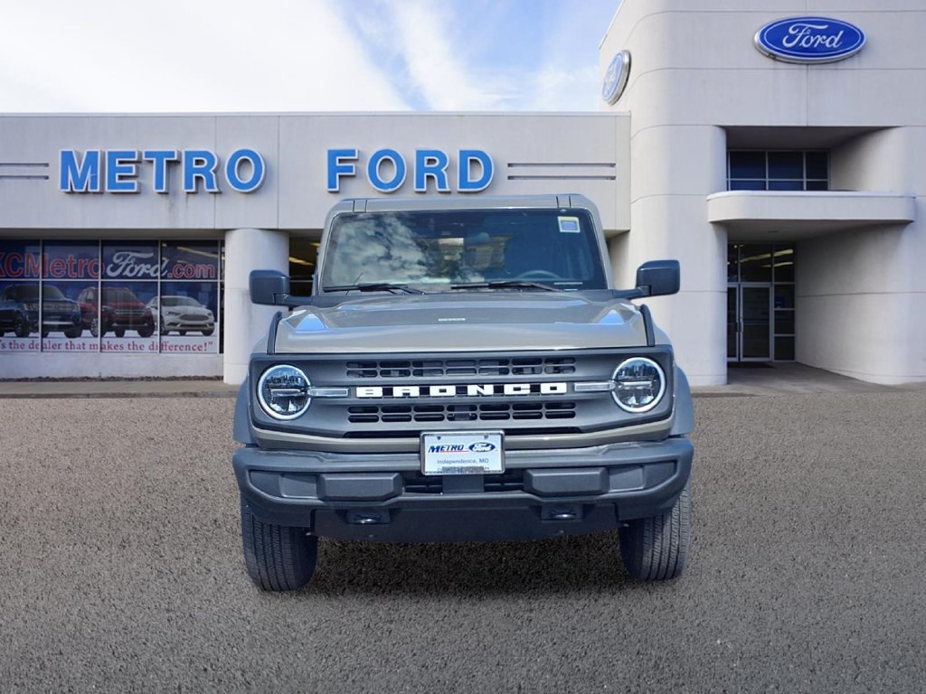 Used 2025 Ford Bronco 4-Door AWD/4WD image 8