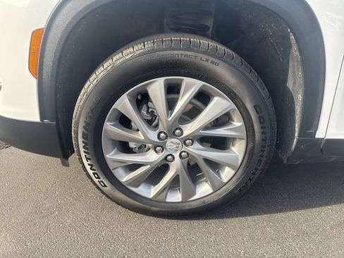 Used 2025 Buick Enclave Preferred image 27