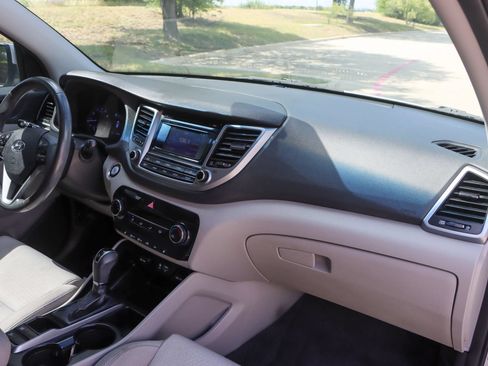 Used 2016 Hyundai Tucson Sport FWD image 22