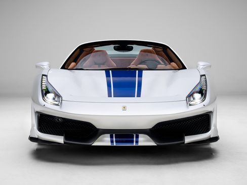 Used 2020 Ferrari 488 Pista Spider image 10