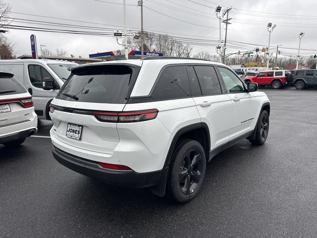 New 2026 Jeep Grand Cherokee Limited w/ Limited Altitude Package AWD/4WD image 5