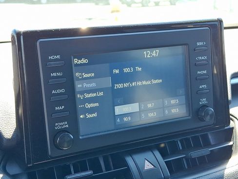 Used 2019 Toyota RAV4 XLE w/ Carpet Mat Package FWD image 18