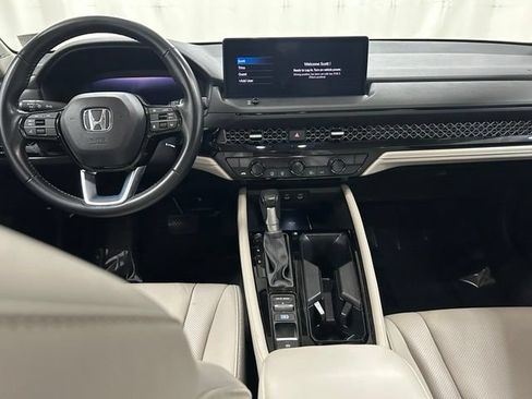 Used 2024 Honda Accord Touring image 16