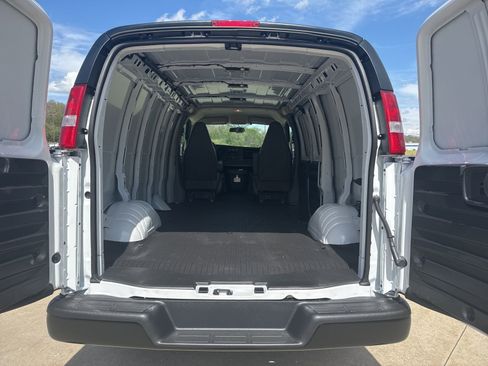 New 2026 Chevrolet Express 2500 w/ Driver Convenience Package image 10