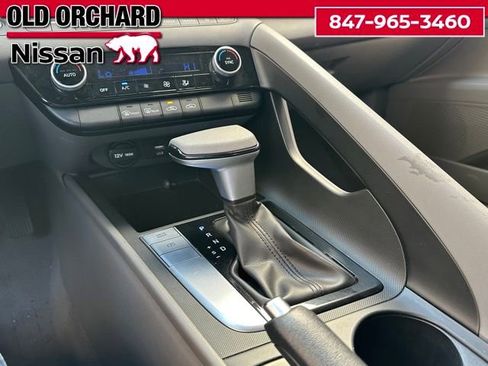 Used 2024 Hyundai Elantra SEL FWD image 18