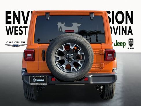 New 2025 Jeep Wrangler Sahara image 7
