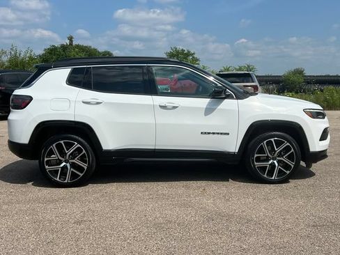 Used 2025 Jeep Compass Limited w/ Elite Group AWD/4WD image 44