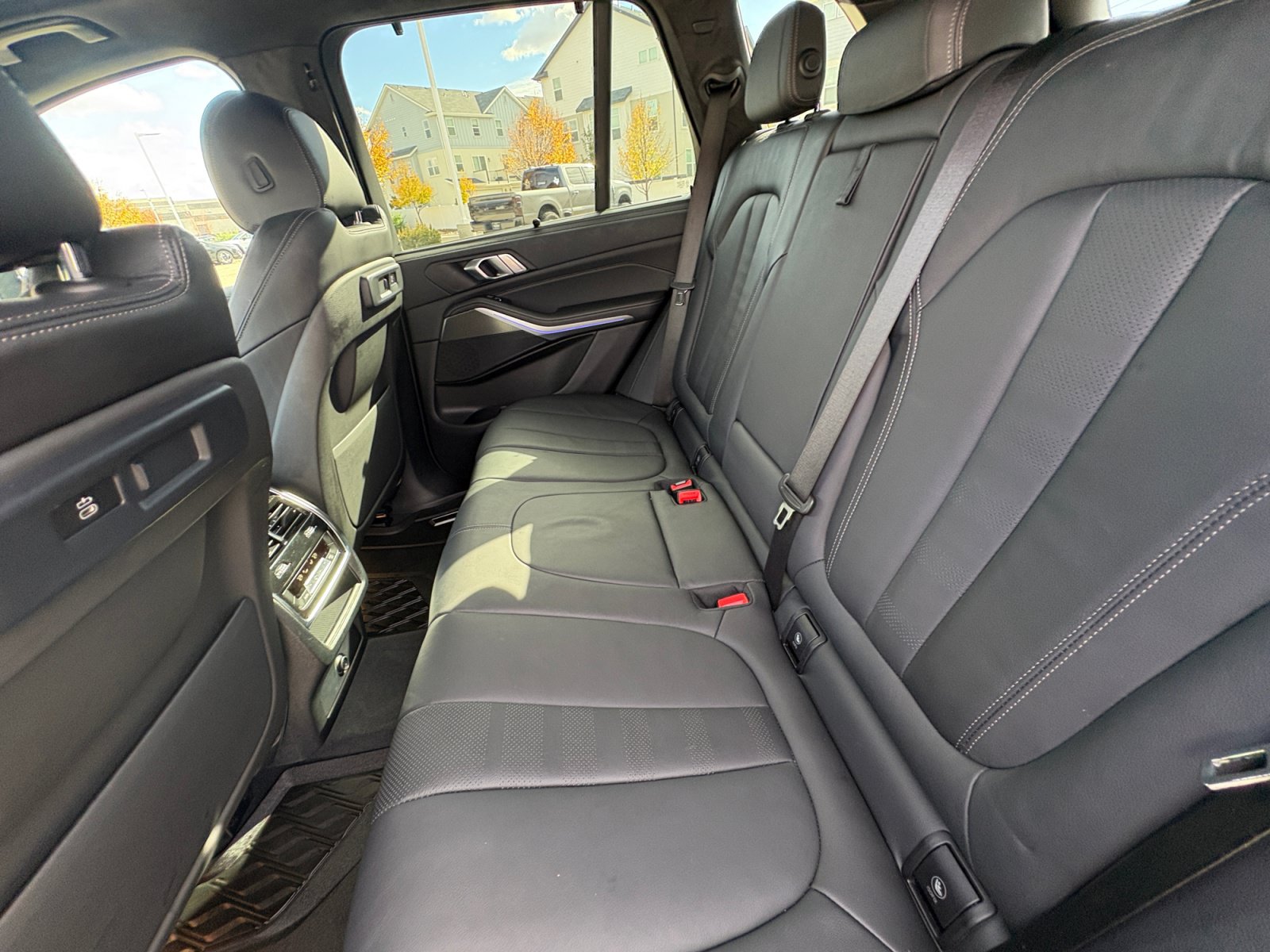 Used 2022 BMW X5 xDrive40i AWD/4WD image 17