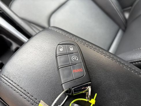 Used 2025 Jeep Compass Limited AWD/4WD image 20