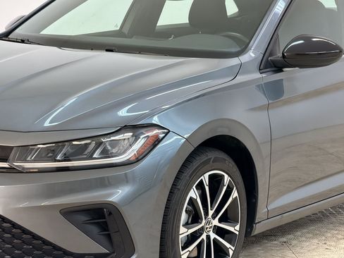 Used 2025 Volkswagen Jetta Sport FWD image 12