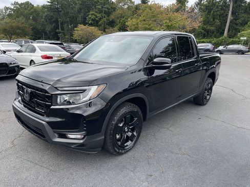 Used 2025 Honda Ridgeline Black Edition image 1