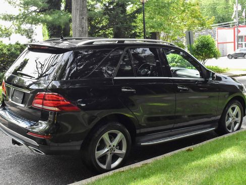Used 2018 Mercedes-Benz GLE 350 w/ Premium 1 Package image 8