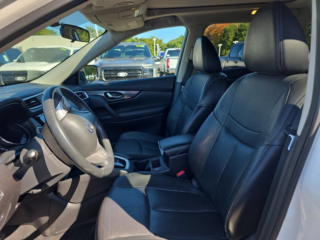 Used 2014 Nissan Rogue SL w/ SL Premium Package AWD/4WD image 22