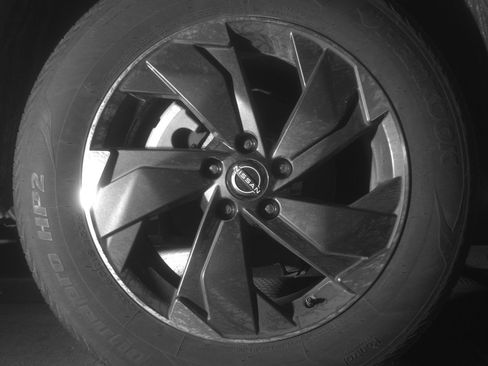 Used 2025 Nissan Rogue SV image 15