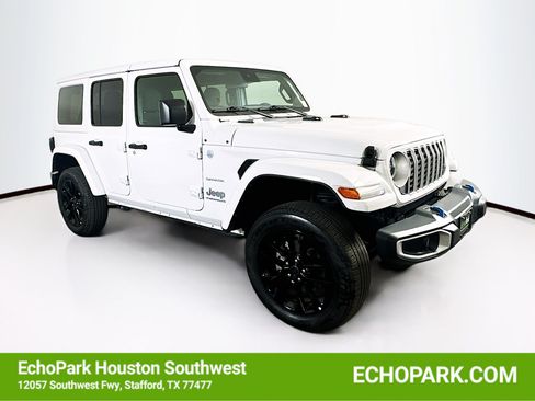 Used 2024 Jeep Wrangler Unlimited Sahara AWD/4WD image 1
