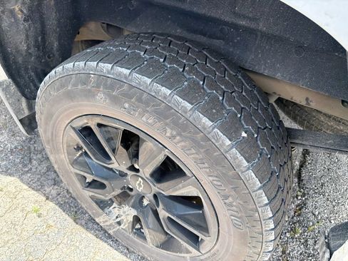 Used 2021 Chevrolet Silverado 1500 Custom AWD/4WD image 4