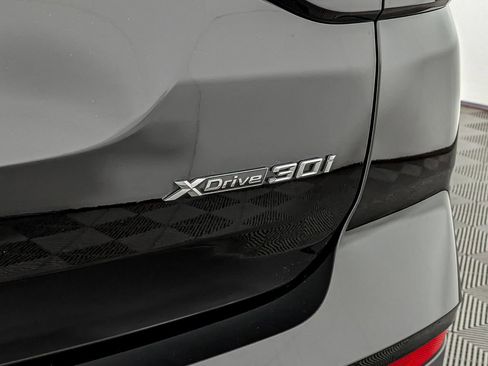 Used 2023 BMW X3 xDrive30i w/ Premium Package w/ZPA image 11