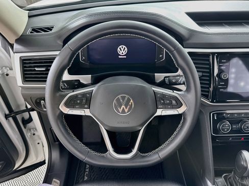 Used 2023 Volkswagen Atlas SE w/ Black Wheel Package AWD/4WD image 15