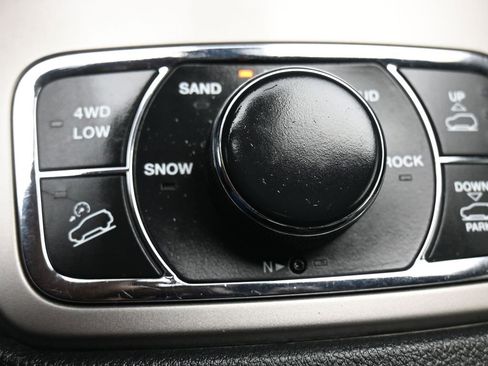 Used 2018 Jeep Grand Cherokee High Altitude image 22