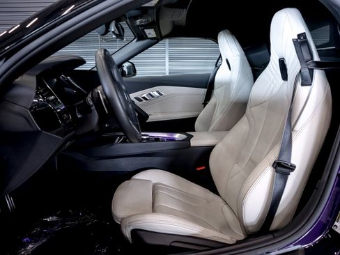 Used 2024 BMW Z4 M40i w/ Premium Package RWD image 6
