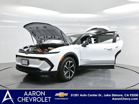 New 2026 Chevrolet Equinox EV LT image 34