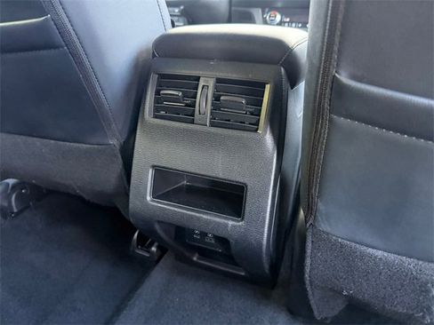 Used 2024 Mitsubishi Outlander SE image 26