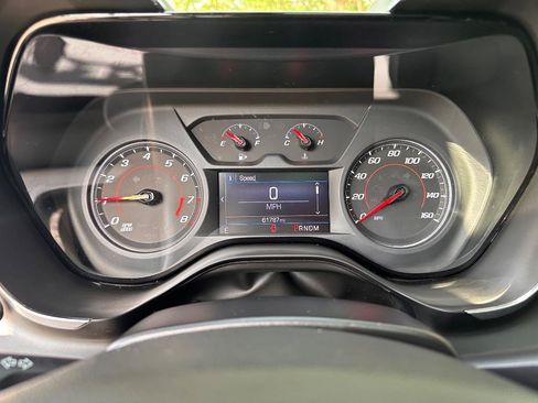 Used 2020 Chevrolet Camaro LT w/ Technology Package RWD image 31
