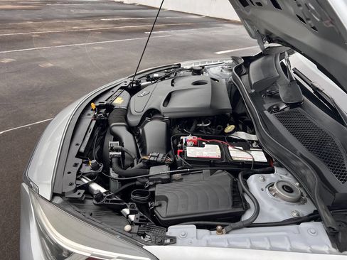 Used 2018 INFINITI QX30 Premium w/ Navigation Package image 59