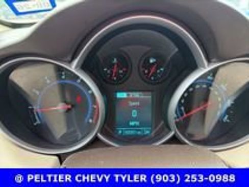Used 2013 Chevrolet Cruze LT FWD image 20