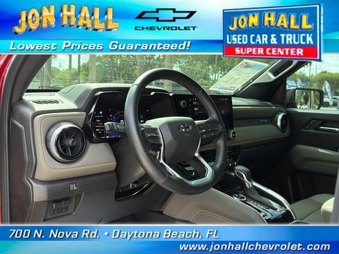 Used 2025 Chevrolet Colorado ZR2 w/ Midnight Edition AWD/4WD image 26
