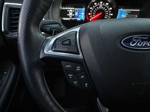 Used 2022 Ford Edge ST w/ Equipment Group 401A image 34