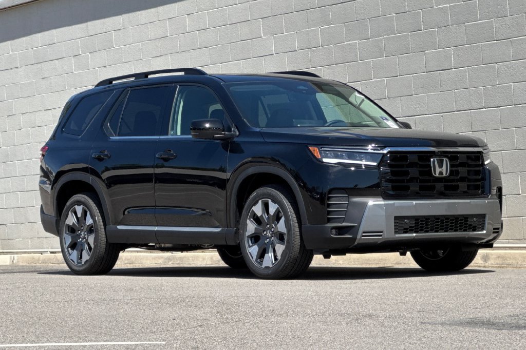 New 2026 Honda Pilot Elite image 2
