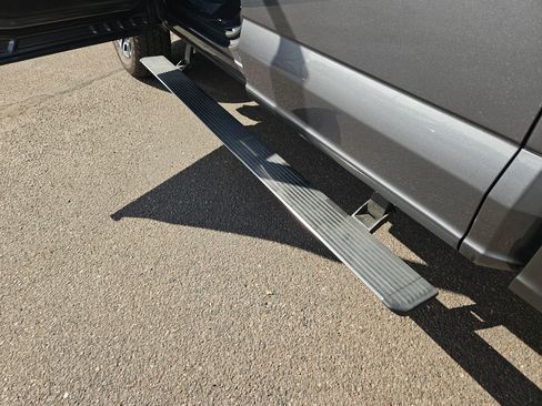 Used 2024 Ford F250 Platinum image 10