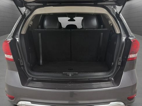 Used 2019 Dodge Journey Crossroad FWD image 19