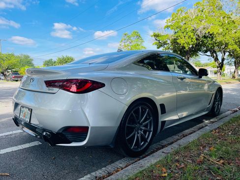 Used 2017 INFINITI Q60 3.0t w/ Premium Plus Package 3.0T image 5
