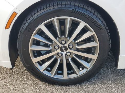 Used 2019 Lincoln MKZ Reserve image 13