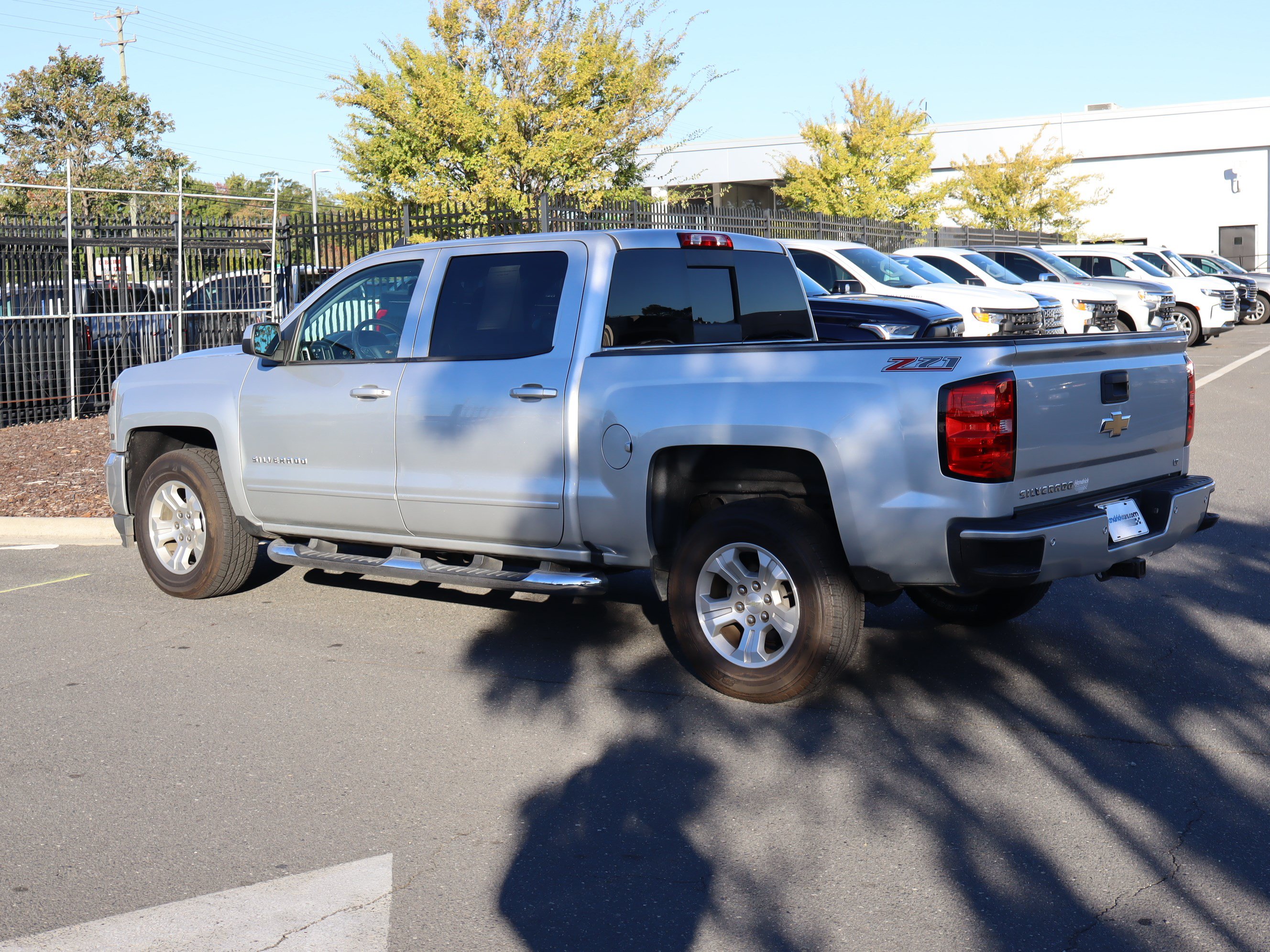Used 2018 Chevrolet Silverado 1500 LT w/ All Star Edition AWD/4WD image 8