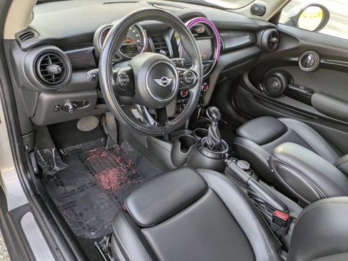 Used 2017 MINI Cooper S image 10