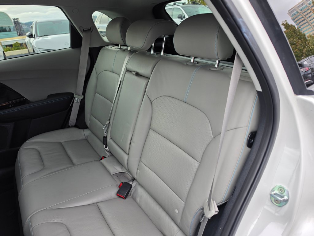 Used 2019 Kia Niro EX Premium FWD image 16