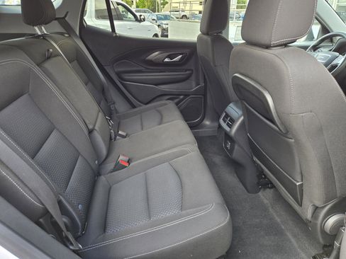 Used 2023 GMC Terrain SLE w/ Driver Convenience Package image 26
