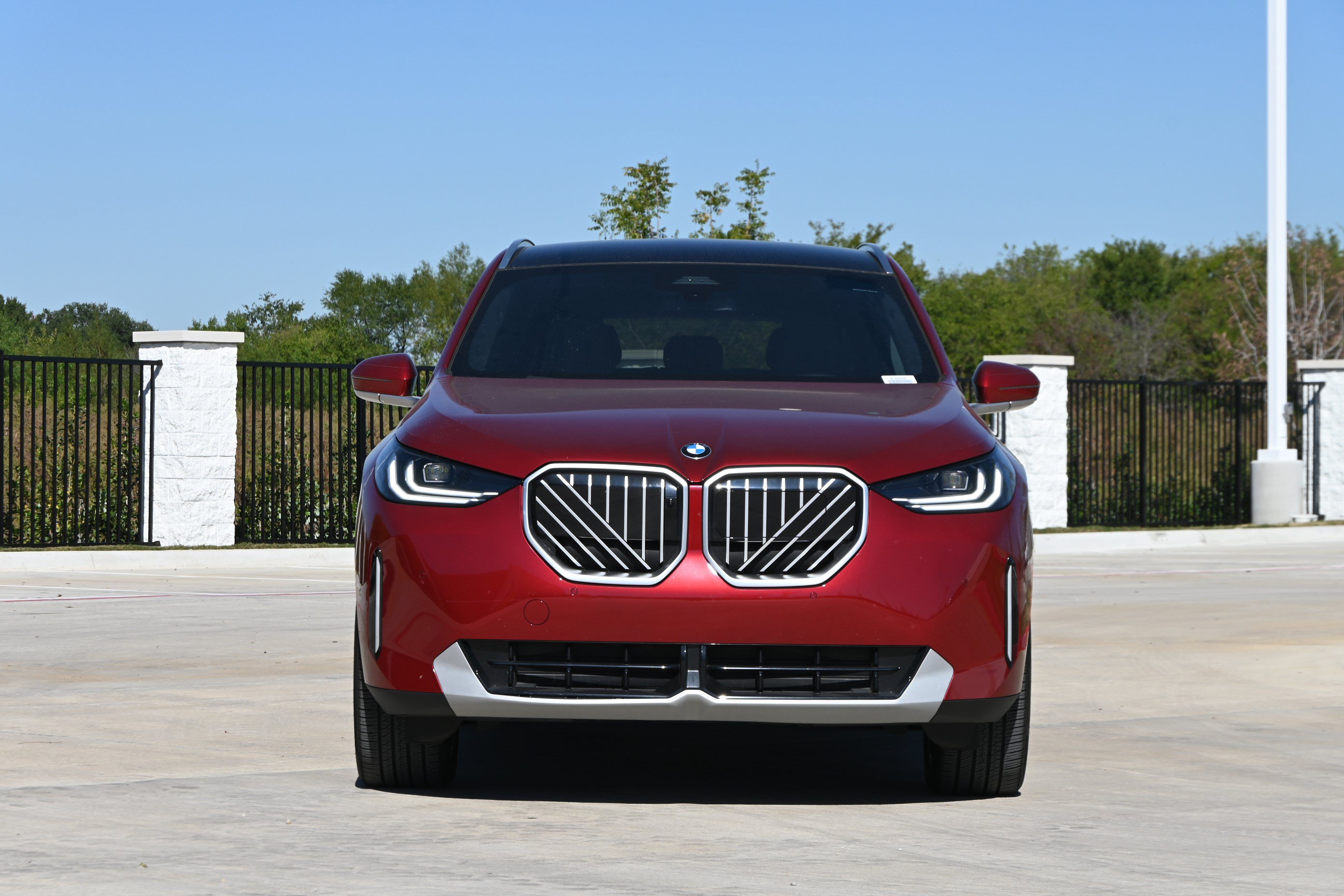 Certified 2025 BMW X3 xDrive30i AWD/4WD image 2