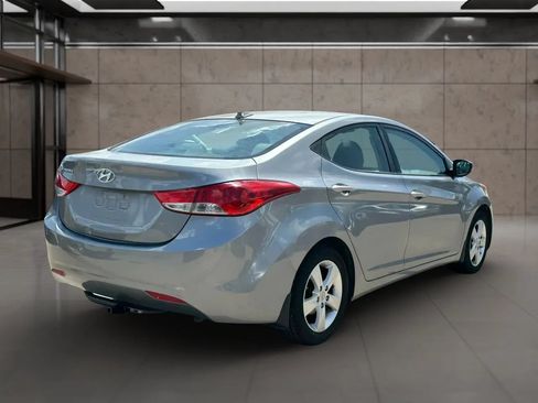 Used 2013 Hyundai Elantra GLS w/ Preferred Pkg FWD image 9