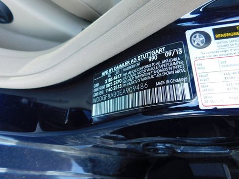 Used 2014 Mercedes-Benz C 300 4MATIC Sedan image 9