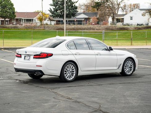 Used 2022 BMW 530i xDrive w/ Convenience Package image 5