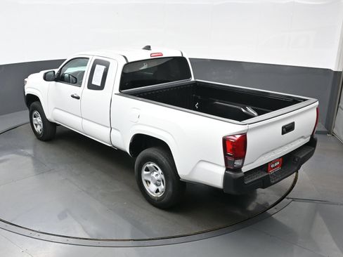 Used 2022 Toyota Tacoma SR AWD/4WD image 37