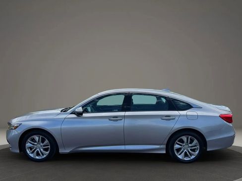 Used 2019 Honda Accord LX image 4