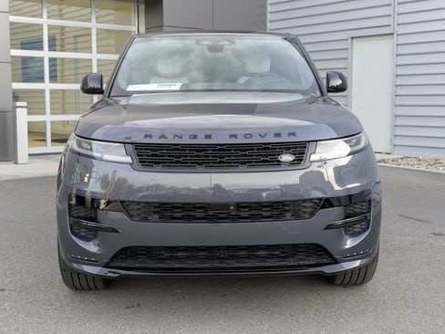 New 2025 Land Rover Range Rover Sport Dynamic SE image 8